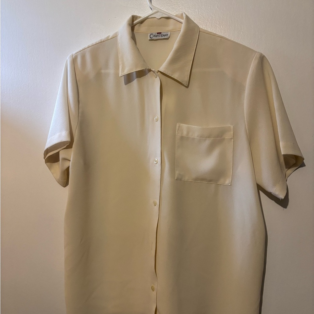 Vintage Women's Courtenay Button & Front Pocket Short Sleeve Blouse